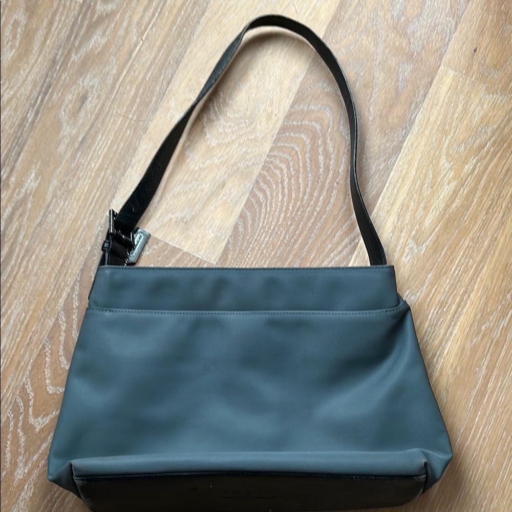 Elegant Classic Coach Purse